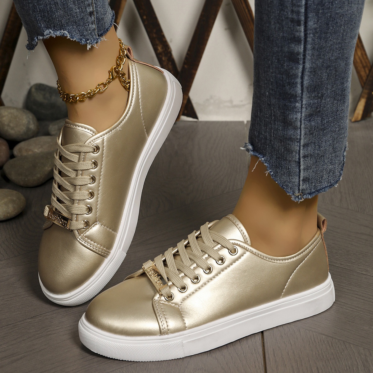 【送料&関税込】Golden  Running Sole Lace-up Sneakers Golden Goose Running Sole Leather Lace-Up Sneakers (Sneakers