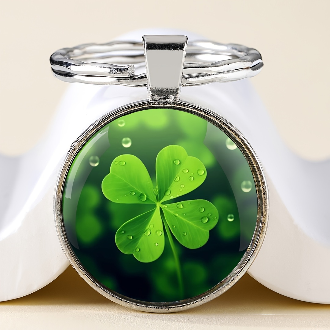 

1pc Fashion Creative Four-leaf Clover Pattern Glass Round Dome Key Chain, Perfect Gift For Birthday Anniversary Gift