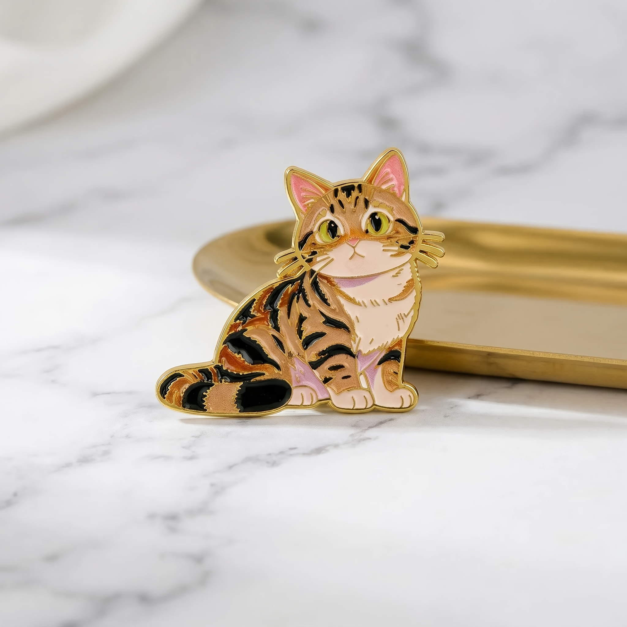 TEMU 1pc Cute Cat Enamel Pin And Brooch, Cat Pin Adorable Realistic Badge Clothing Bag Accessory Unisex, Perfect For Backpacks And Handbags,