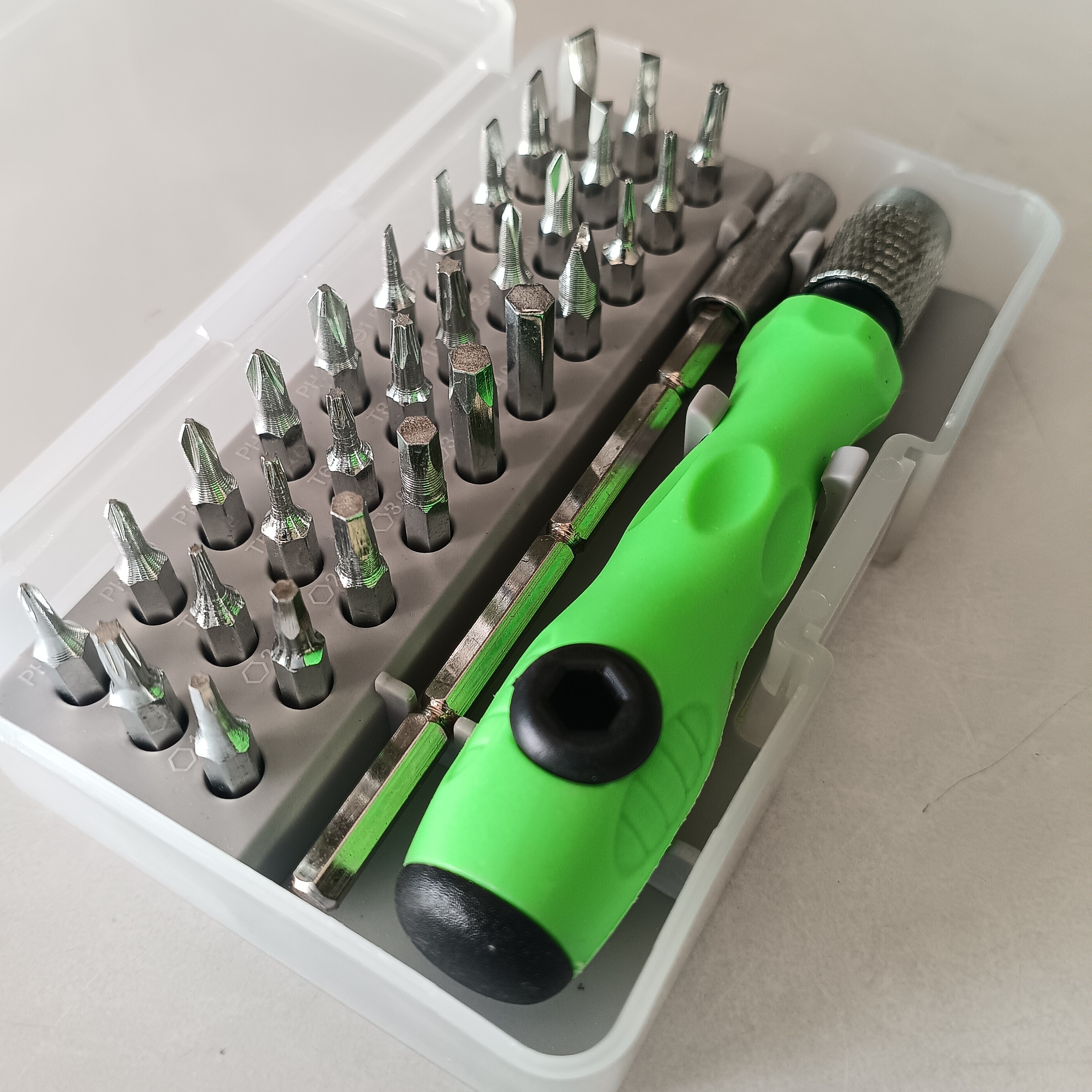 

32-in-1 Precision Mini Magnetic Screwdriver Set - Ideal For Electronics & Gadgets - Perfect Diy Tool Kit - Great Gift For Men On Christmas, Halloween, Birthdays