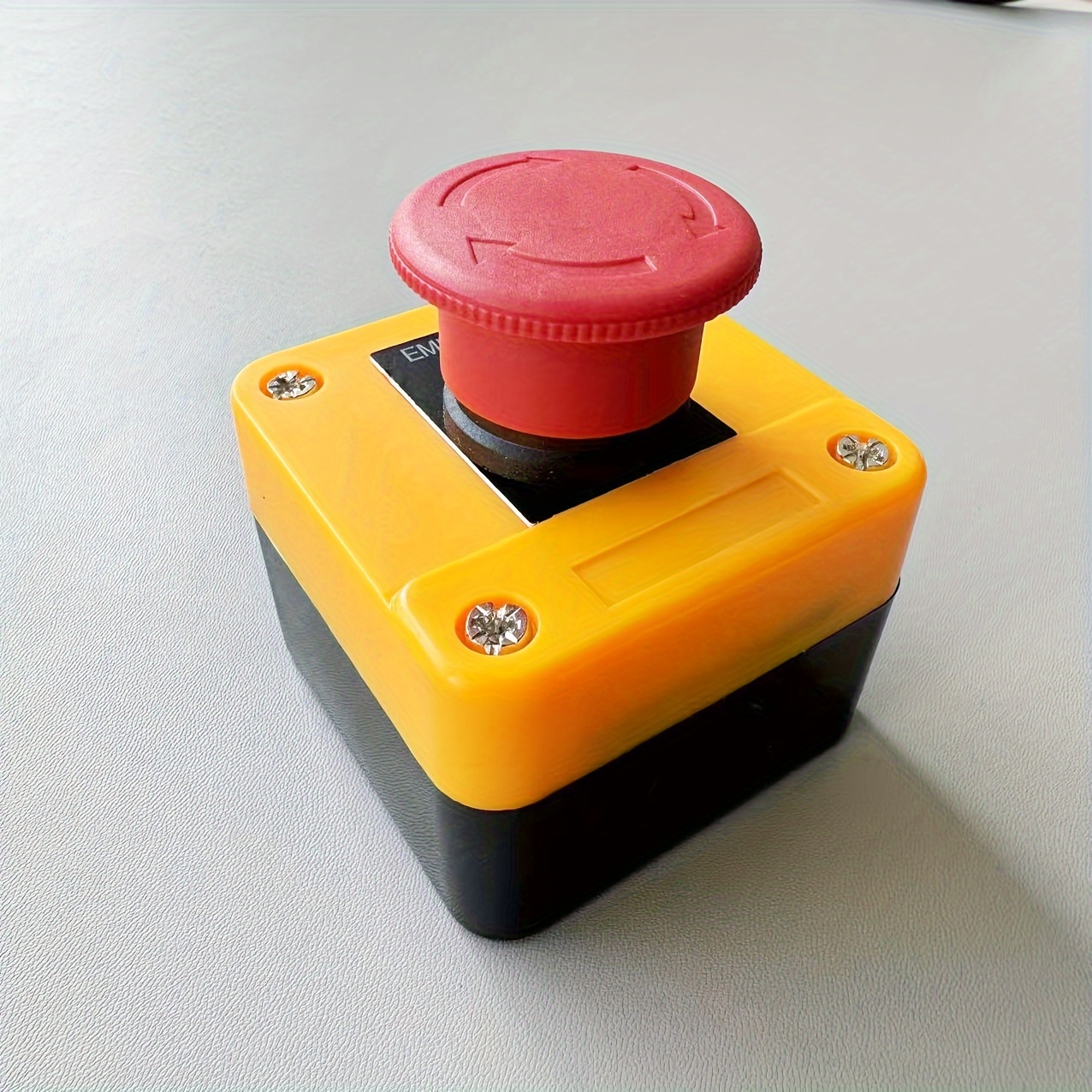 

1pc Red Mushroom Emergency Stop Button For Switch, No/nc Waterproof, Pp Material, Copper Contact, Screw , Uncharged - No Battery Required