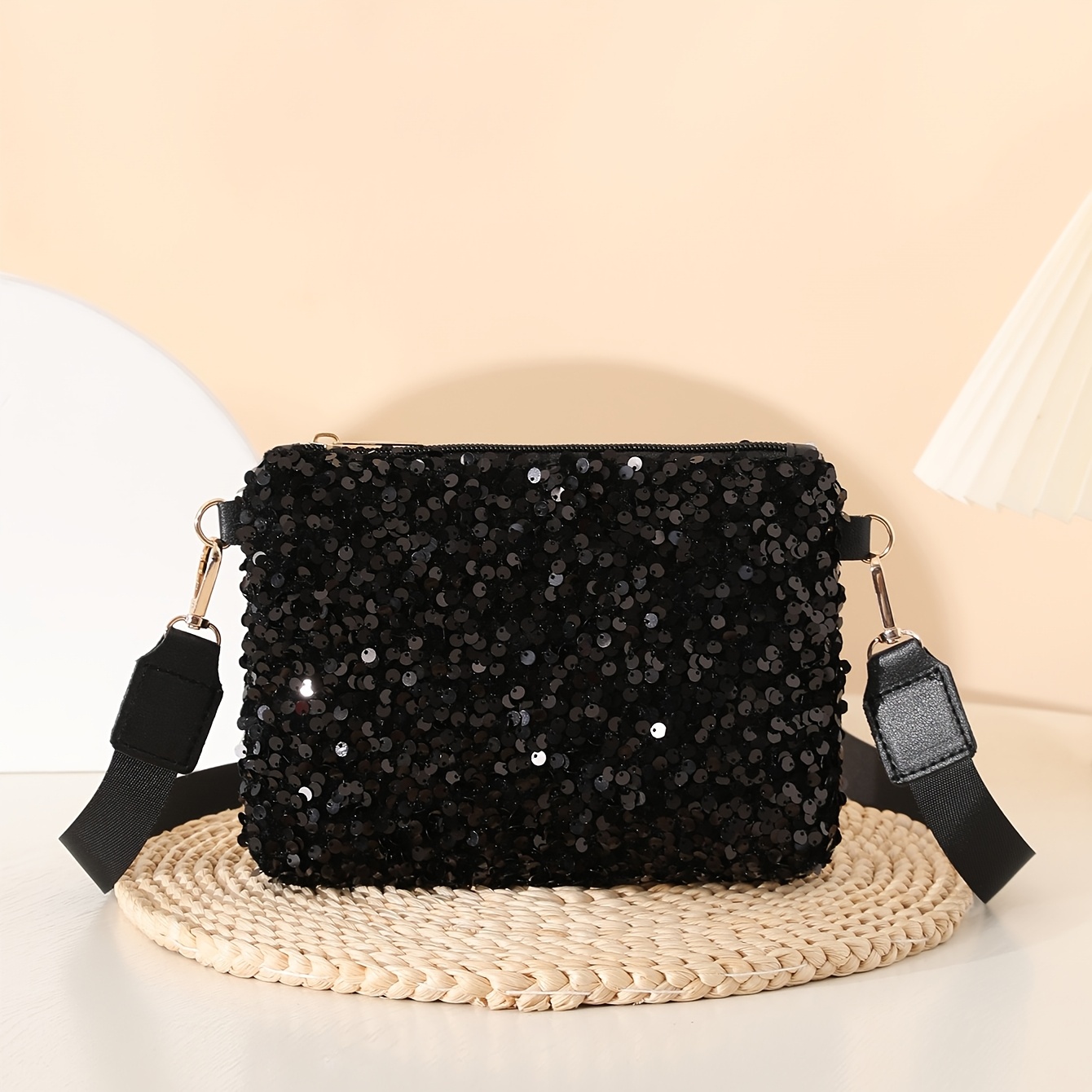 Image of New Sequined Women's Crossbody Bag, Sparkling Sequin Clutch For Evening Parties, Practical Glittering Sequin Shoulder Bag For Phone And Lipstick, Elegant And Exquisite Women's Evening Accessory Bag