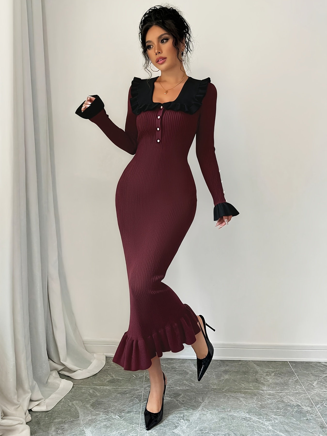 vintage ralph lauren dress Spring 2013 Leather Embellished Red Gown Black A line tulle A coordinating sash completes Size:59