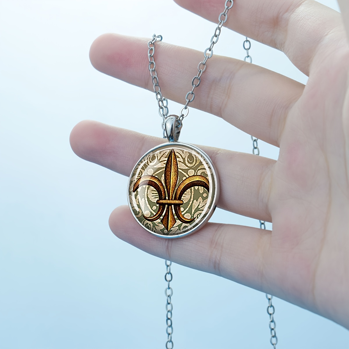 Women's Fleur De Lis Pattern Glass Pendant Necklace, Gift