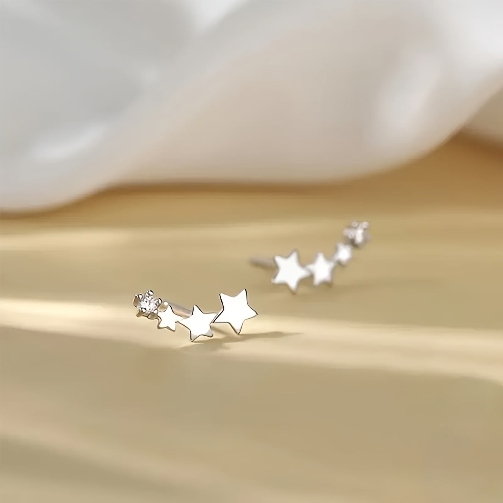 

1 Pair Classic Star Earrings, Zinc Alloy With Glass Mosaic, 925 Sterling Silver Post, Lightweight Fashion Jewelry For Women, Suitable For , Parties, And Music Festivals