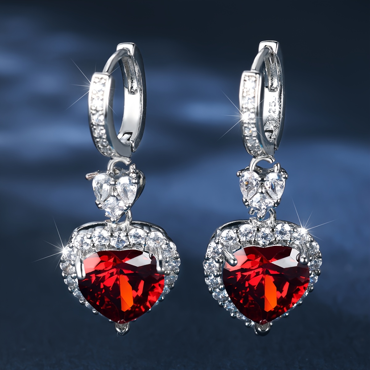 E-shop ANGOL Elegante Herzförmige Synthetische Zirkonia Ohrringe - Vintage-inspiriert, Weißgoldenbeschichtet, Perfektes Geschenk für Ehefrau, Tägliches