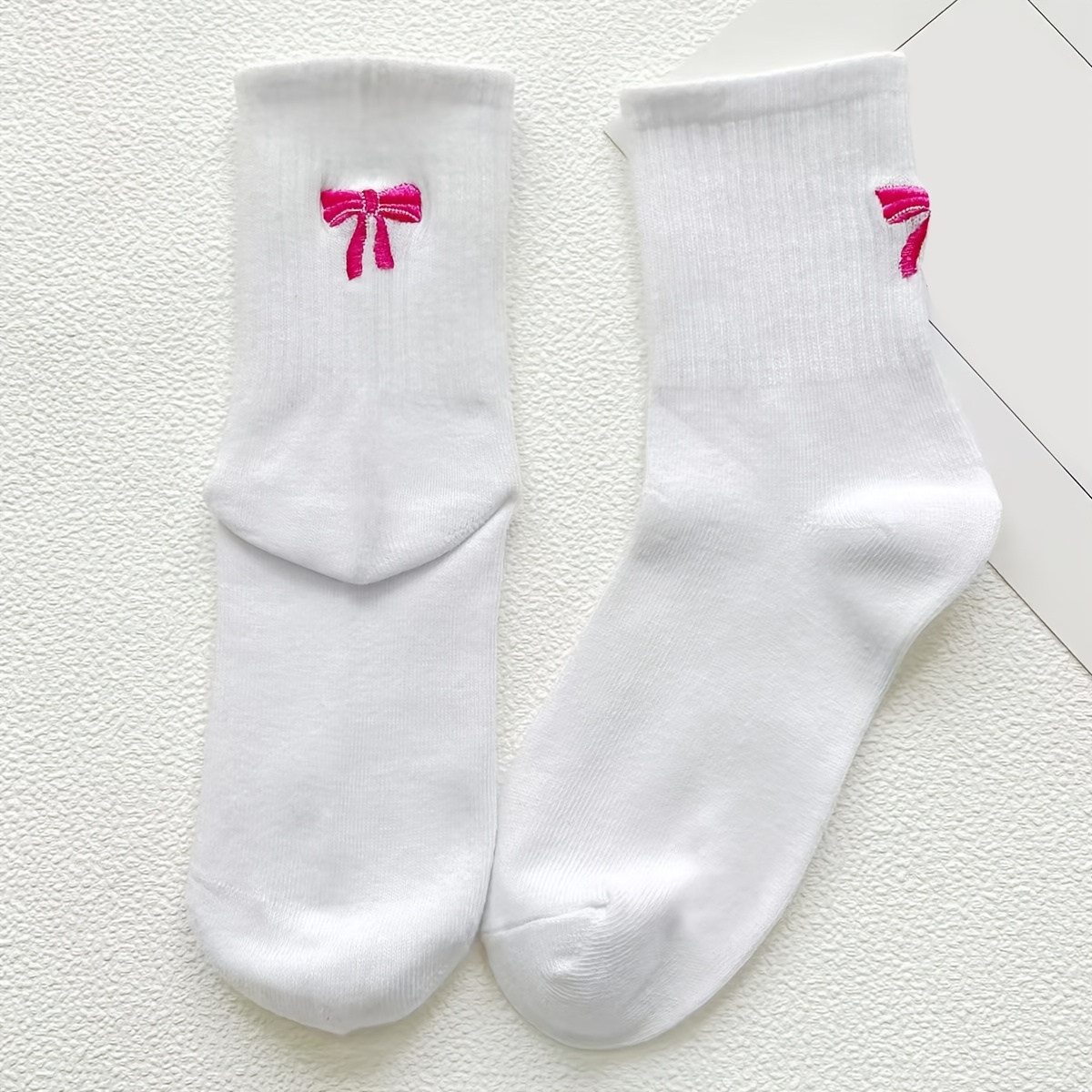 E-shop 1/2 Paar Niedliche Socken mit Schleifen-Stickerei Rosa Socken Damensocken Lustige Socken Geschenke für Freunde Bequem für Freizeit Outdoor