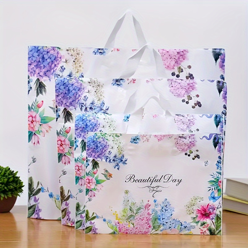 

10pcs Mixed Color Plastic Gift Bags With Butterfly Theme - Fantasy Flower Design, Perfect For Party Favors, Mother's Day, Birthday, Boutique, Jewelry, And Cosmetic Packaging.
