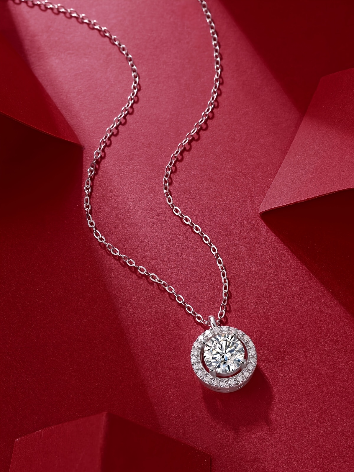 一克拉莫桑石钻戒多少钱一个，一克拉莫桑石钻戒多少钱一个