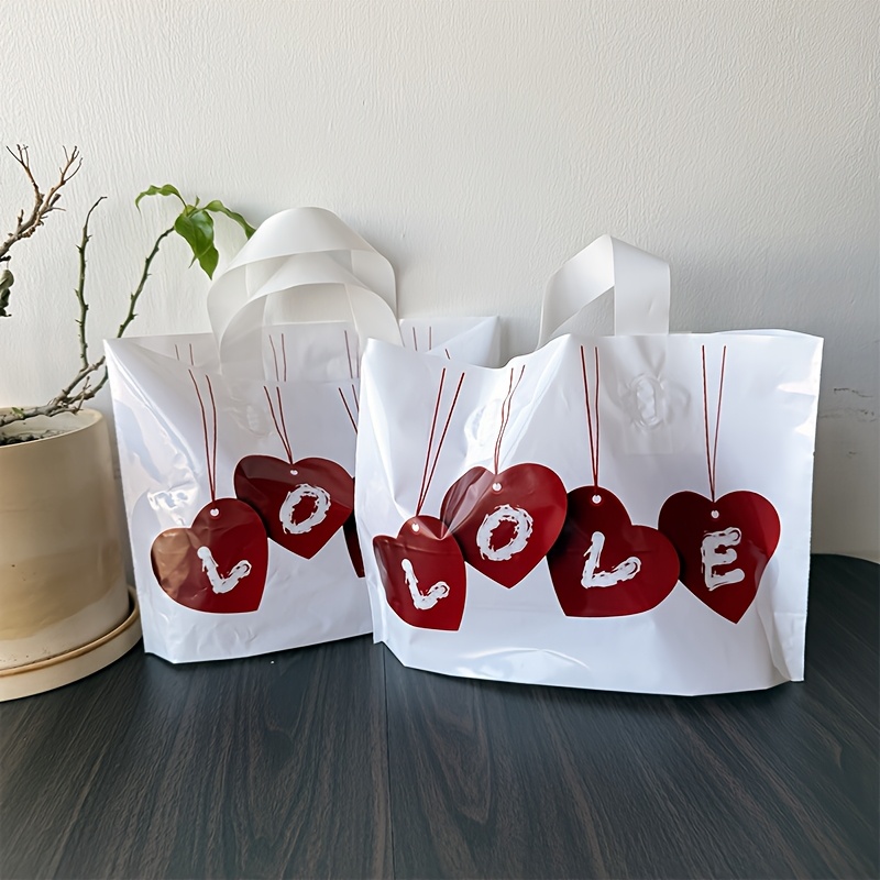 

50-pack Romantic Red Heart Gift Bags, Valentine's Day, Wedding, Party Favors, Candy, Cookies, Presents And Gift Wrapping