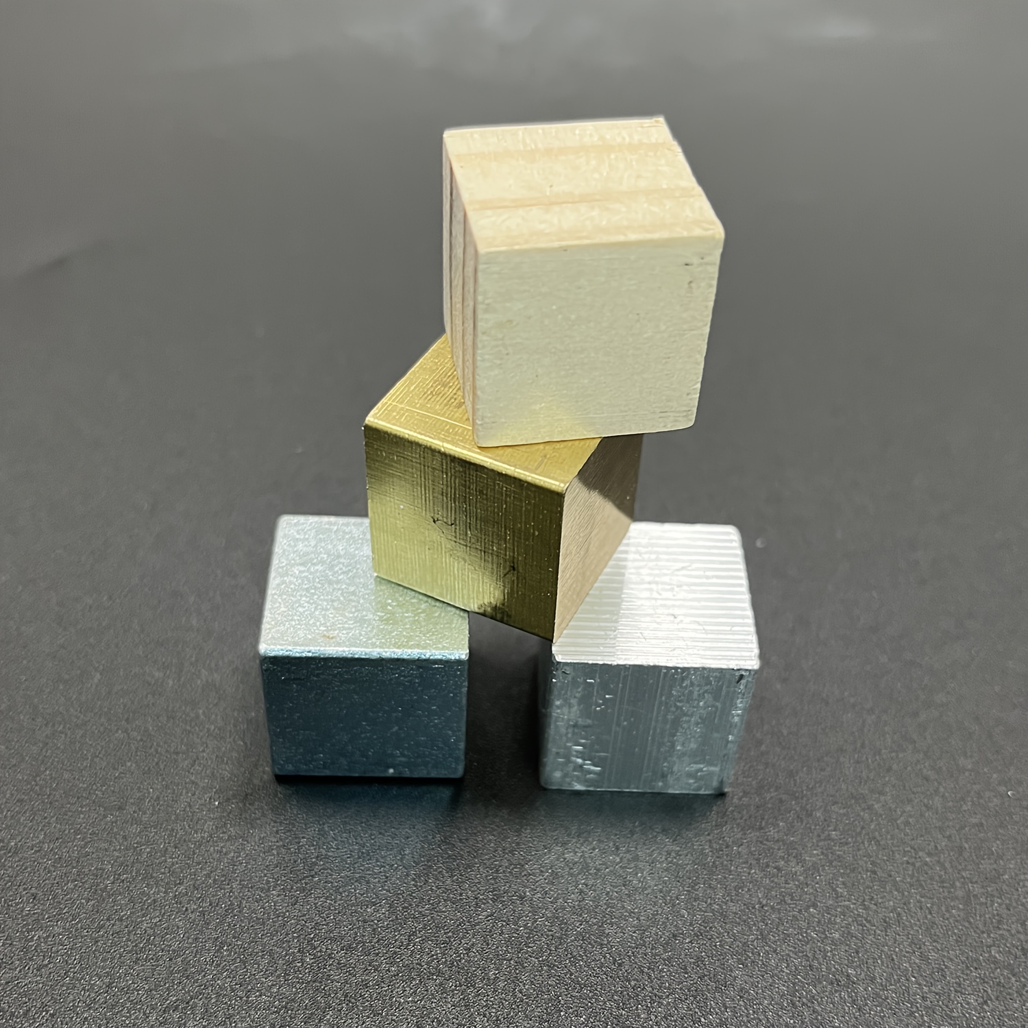 WEKAMOS - Juego De 9 Bloques De Densidad Para Experimentos | Incluye 3 De Aluminio, 3 De Hierro, 3 De Plástico + Estuche | Ideal Enseñanza, Laboratorio, Colección