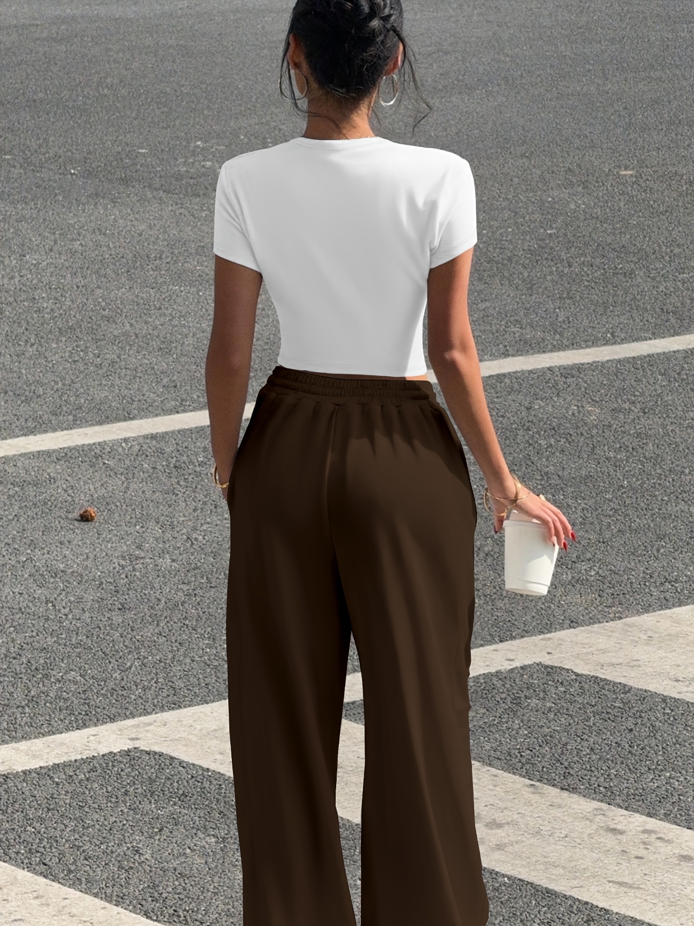 A Stylish Two-Piece Set for All Seasons, Featuring a Heart Print Casual Outfit, Consisting of a Fitted White Short T-Shirt And Tapered Jogger Pants, Machine Washable, Perfect for Street Fashion And Vibes
