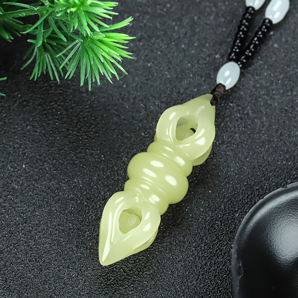 Vintage Natural Exquisite Carving Design Pendant Charm