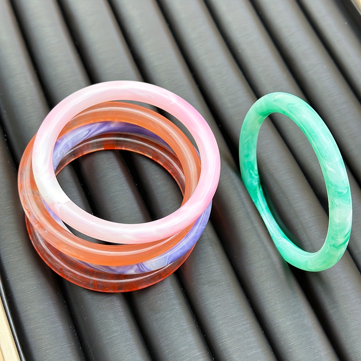 5pcs Gradient-Colored Resin Bangle Set, Stylish Gift