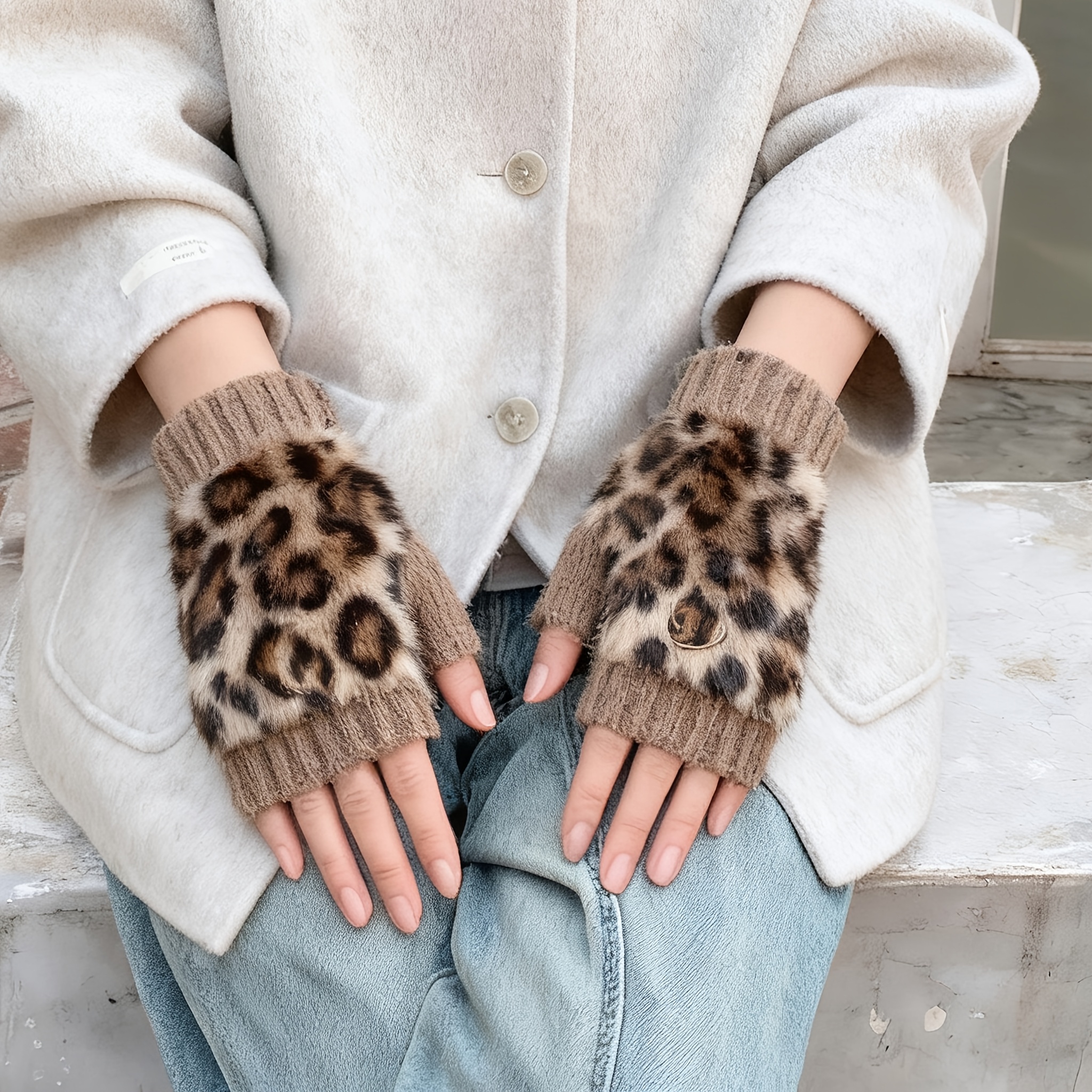 TEMU New Autumn-winter Women's Leopard Print Fingerless Gloves, Short Style, Warm And Fashionable