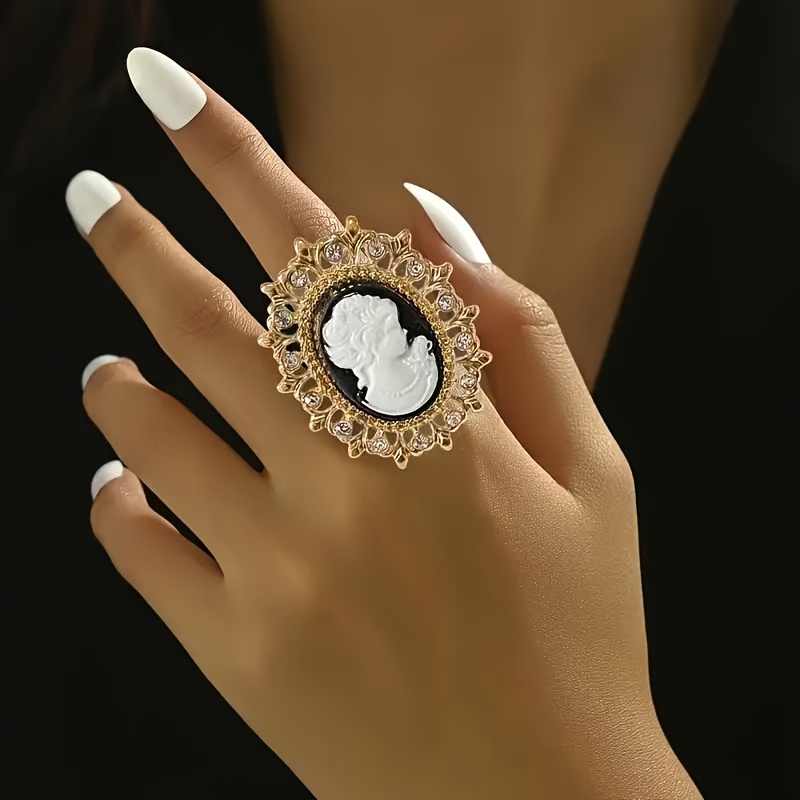 

Elegant Oval Cameo Brooch Ring, Women's Fashion Statement Jewelry, Alloy With Glass Inlay, Accessory, Versatile Design