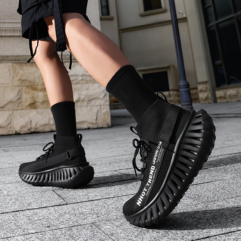 Men's Fashion Mid-Top Shoes, Men's Casual Sneakers, Breathable Mesh, Lightweight and Shock-Absorbing, Wide Elastic Band Design for a Snug Fit