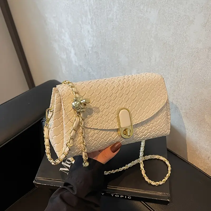 chic black woven crossbody bag for women versatile shoulder bag with detachable strap zip closure hardware casual or formal outfits Product details 1