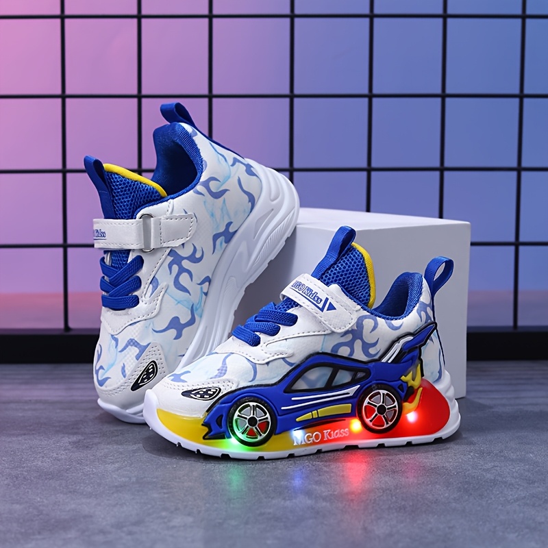 2025 Lente Nieuwe Stijl Verlichte Schoenen voor Jongens en Meisjes, Cartoon Hardloopschoenen met Verlichting, Geschikt voor Jongens van 1-6 jaar.