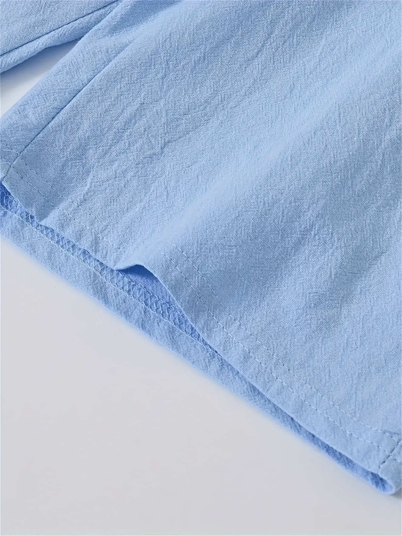 New Men's Shorts, Summer Sweat-Absorbent and Breathable Solid Color Casual Beach Drawstring shorts.