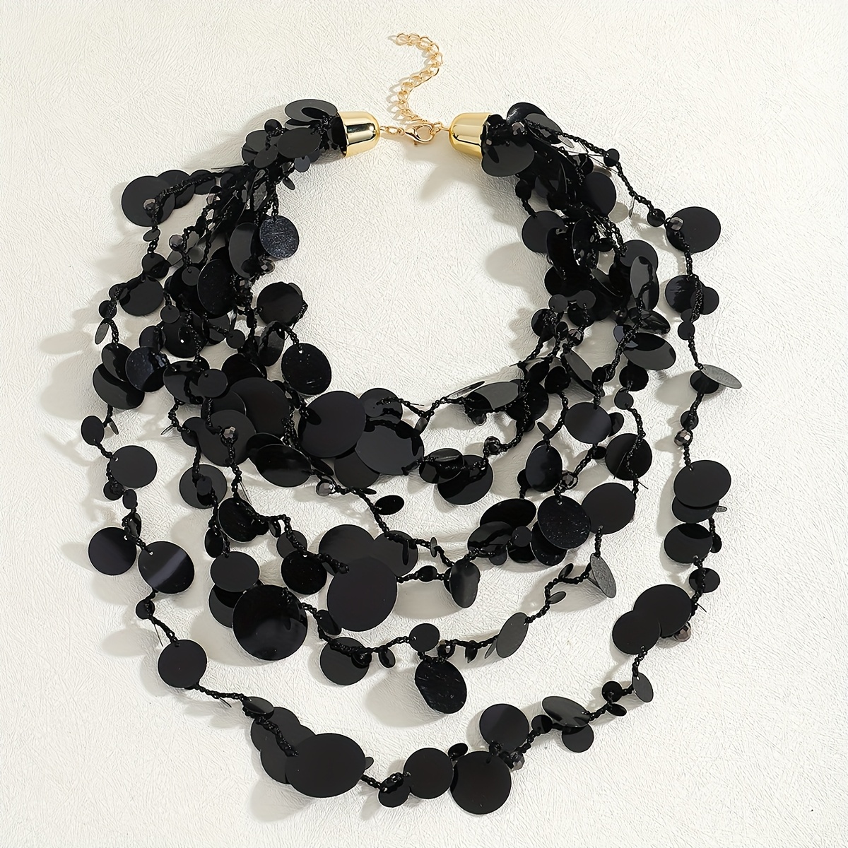 TEMU Un elegante collana a collare con paillettes intrecciate a pi羅 a tema scuro, una catena per a , un articolo di moda, perfetta come regalo per le