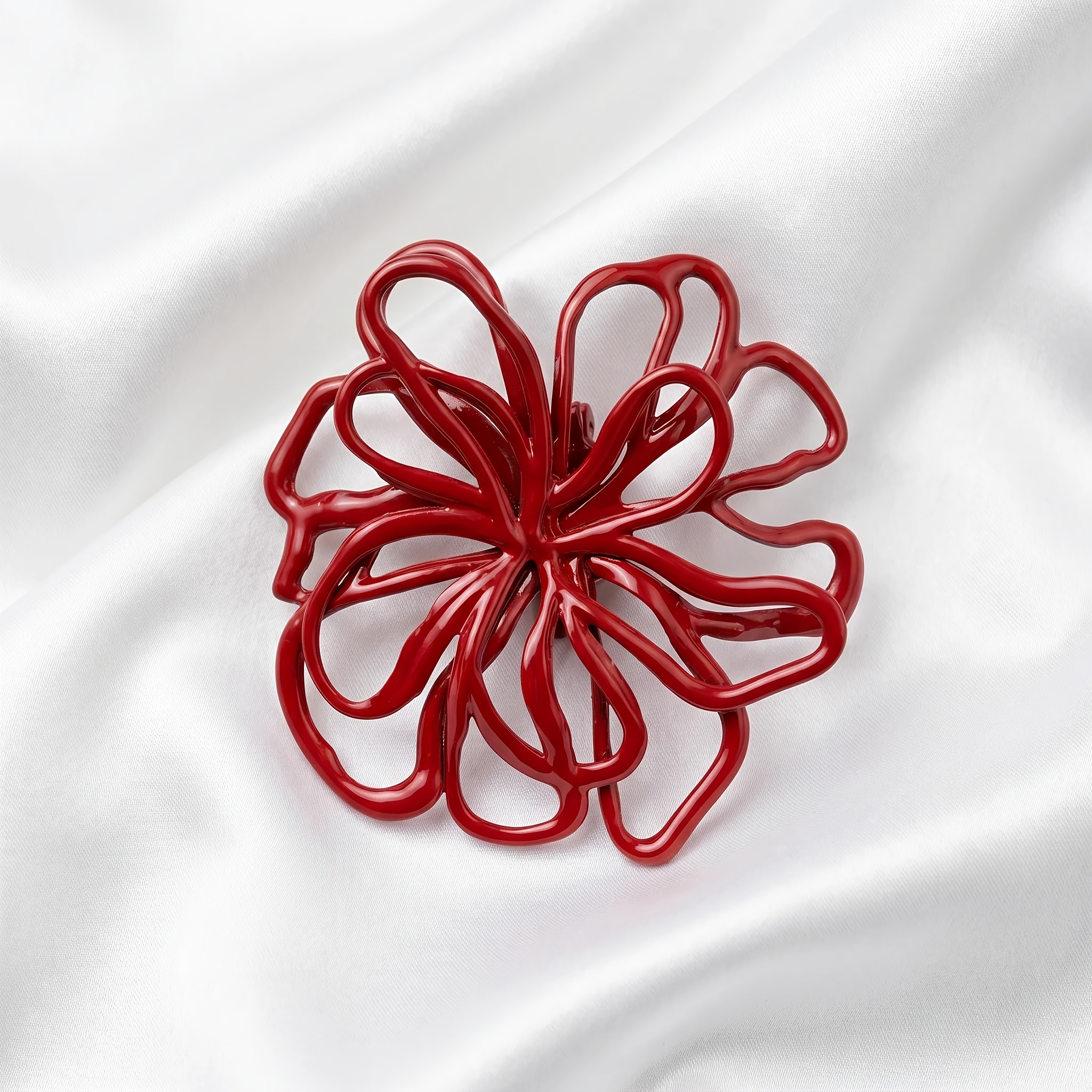 TEMU Elegant Brooch With A Minimalist Ink-wash , Featuring A Glossy Pin With And No Embellishments. A Versatile Accessory Suitable For Suits, Coats,