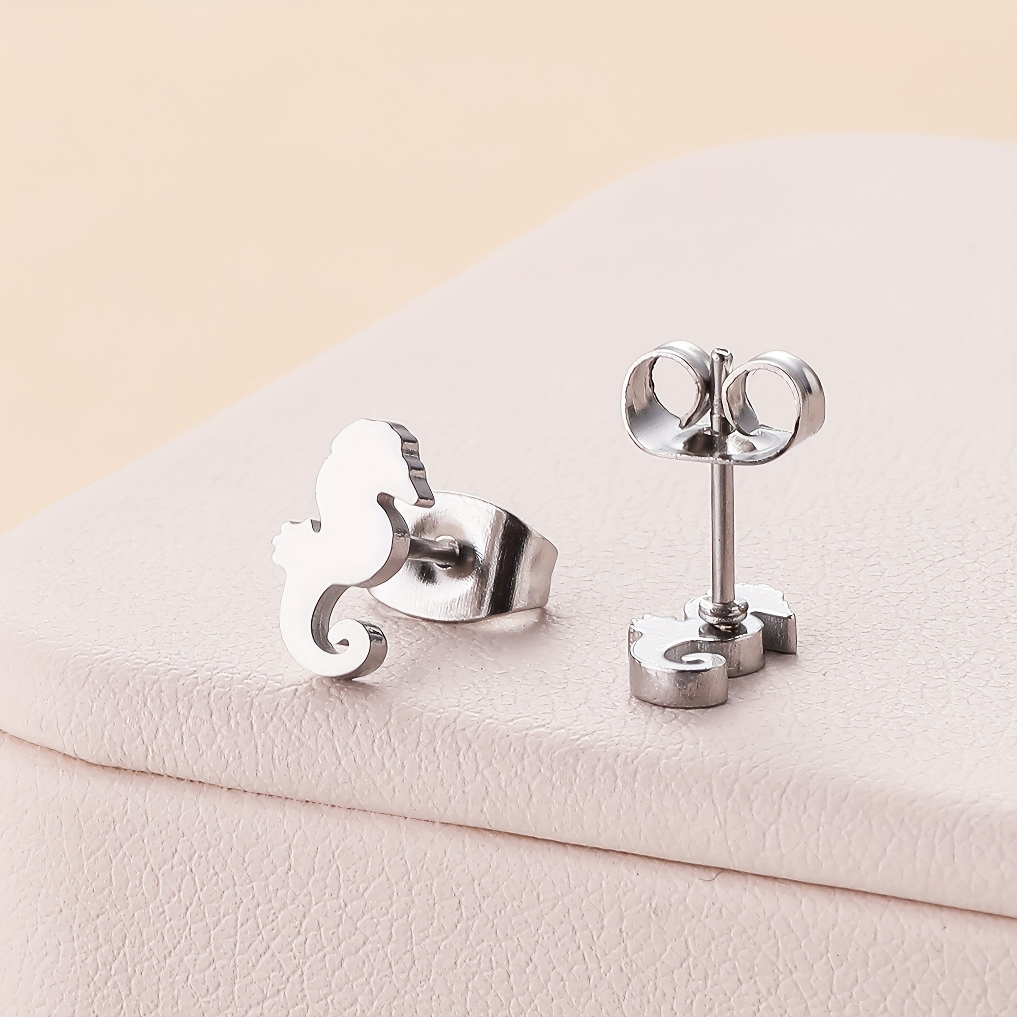 Seahorse Lady Earrings
