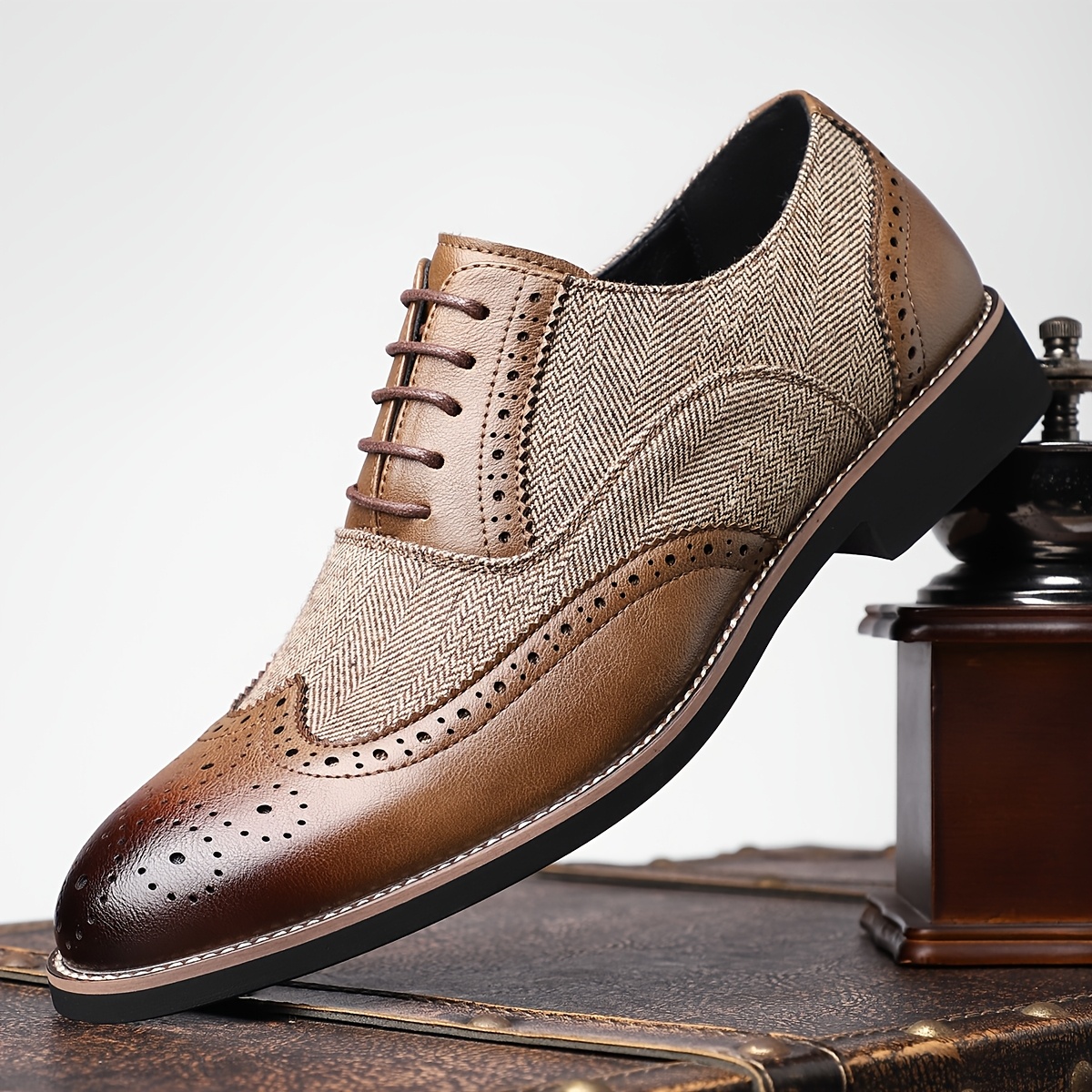 Pointed Breathable Comfortable Casual Shoes, An Elegant For Business Events And Weddings.