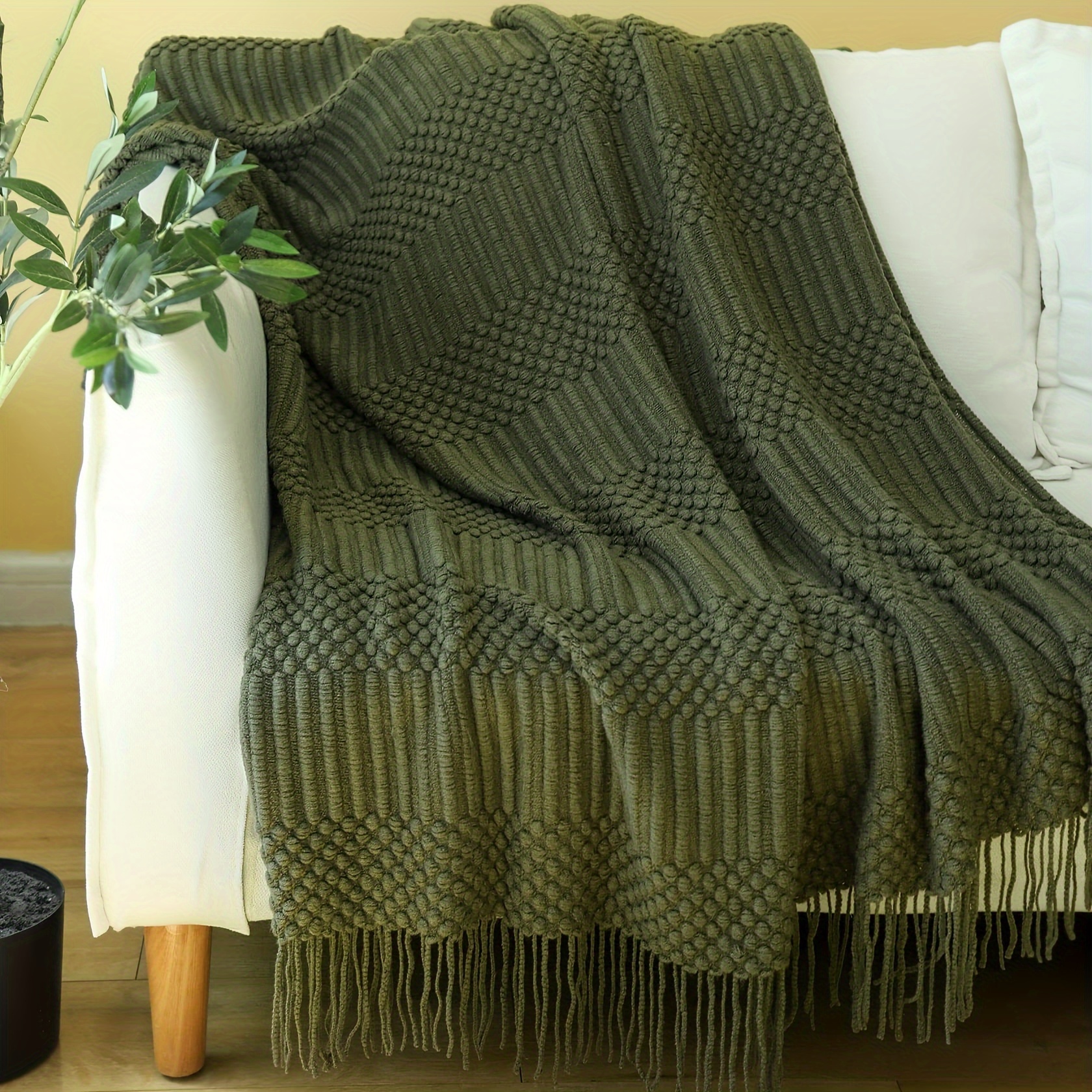 

1pc Textured Throw Blanket Soft Vintage Decorative Knitted Blanket With Tassel For Couch, Bed, Farmhouse And Home Decor