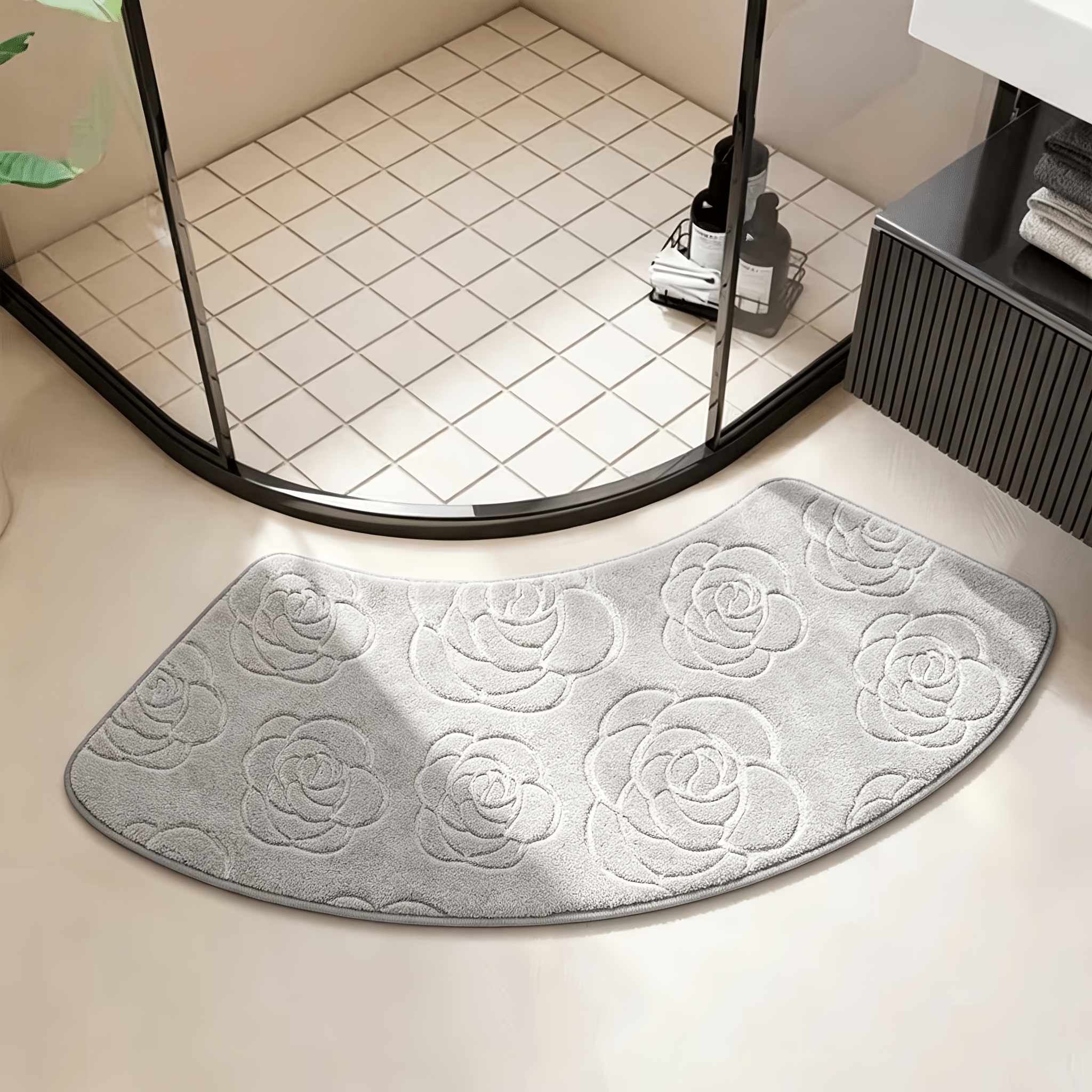 Non-slip Semicircular Bath Rug - Rose Pattern Quick Dry Absorbent Shower Mat With Braided Polyester Weave, Backing For Bathroom Decor And Accessories (1pc)