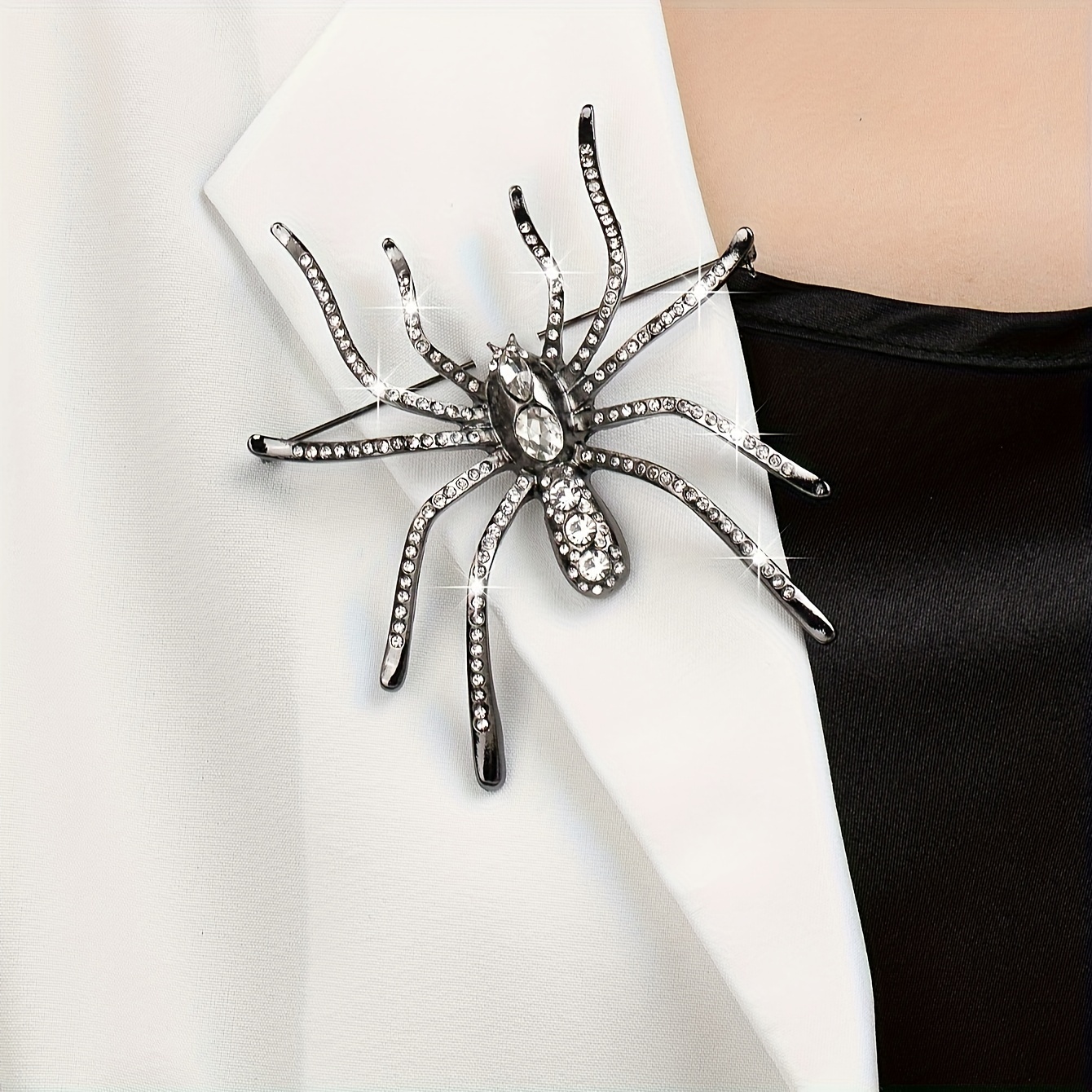 

Vintage Gothic Style Black Spider Brooch Pin With Rhinestones, Alloy Metal Accessory For Daily And Special Gift Occasions