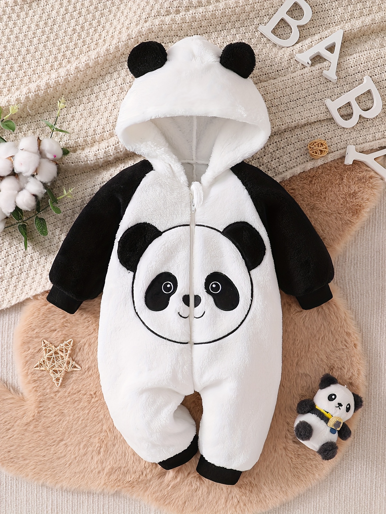 Cute Panda Embroidered Onesie for Baby Girls, Perfect for Autumn And Winter, Featuring a Hood And Plush Material, Suitable for Infants And Toddlers, Keeping Them Warm And Adorable, for Outdoor