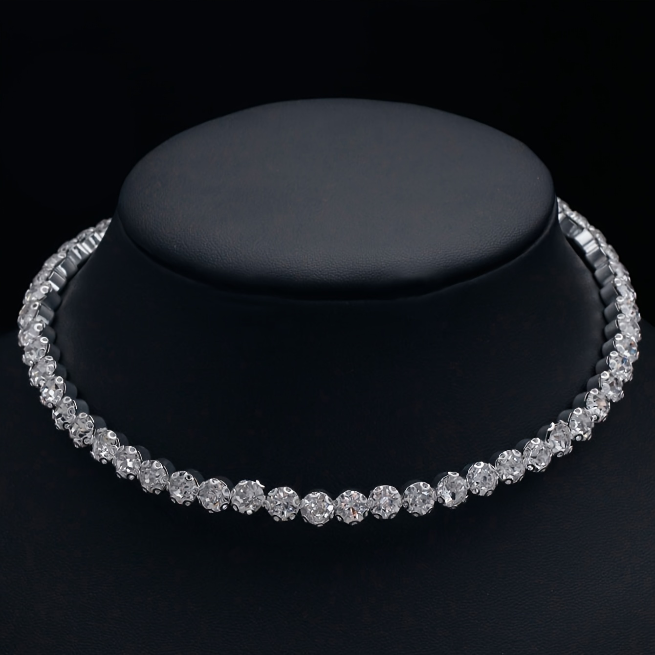 

Elegant Bridal Necklace, Single Row Collar Design, Alloy, Luxurious Minimalist Style For Weddings And