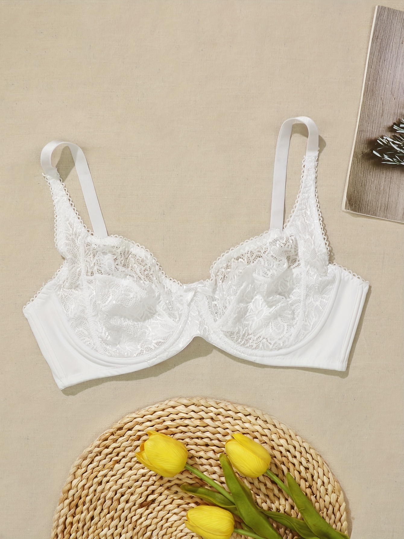 [Floral Lingerie] Elegant Plus-Size Women's White Lace Bra - Sexy Floral Cut-Out Design, Ultra-Thin Breathable Fabric with Underwire Support, Hand Washable