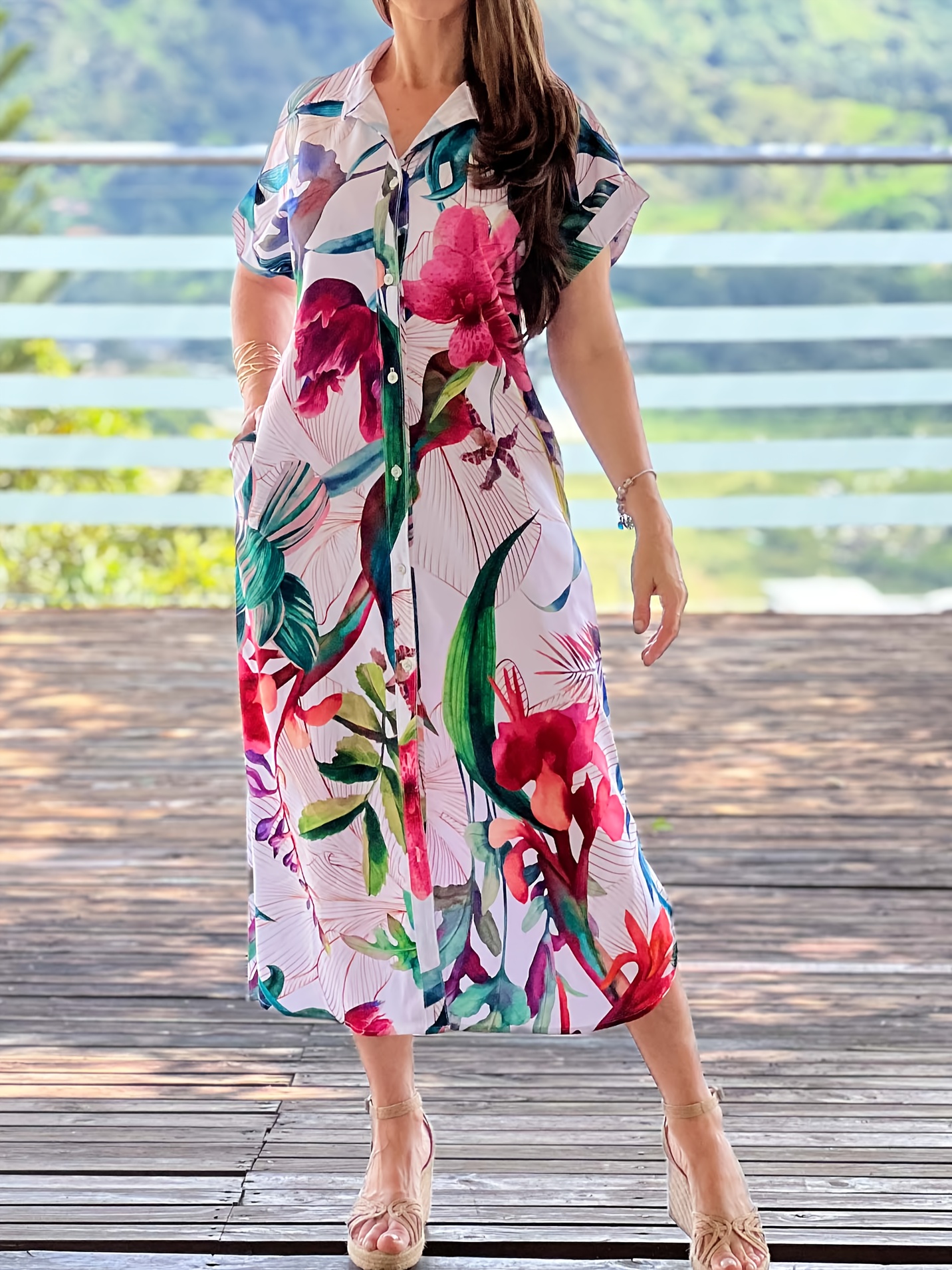 Robe Mini Tropicale à Fleurs Avec Poches - Taille M Neuve Sans étiquettes