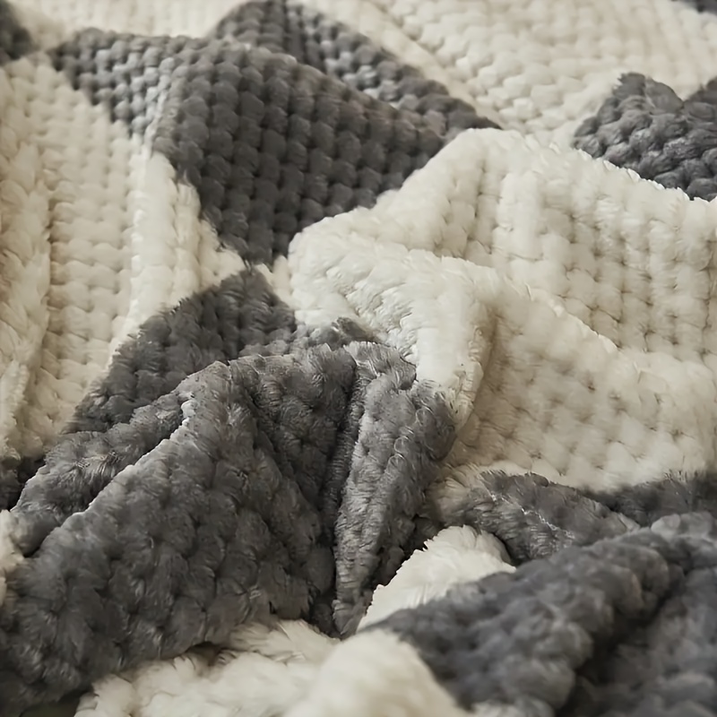 cozy plaid fleece throw blanket soft machine washable black white striped design     for bed sofa or   4 sizes       checkered pattern luxurious textured Product details 2