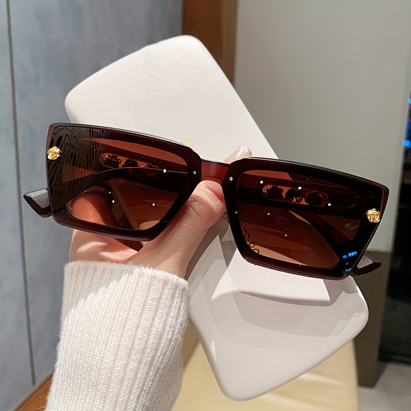 square sunglasses sold on Temu United States display picture 2