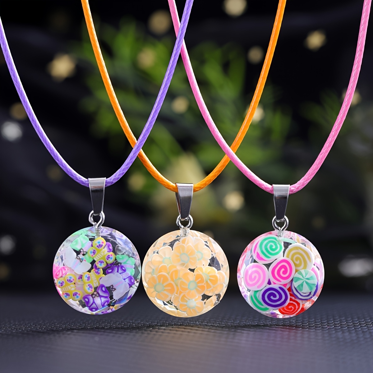 8pcs Resin Round Pendant Necklace Set