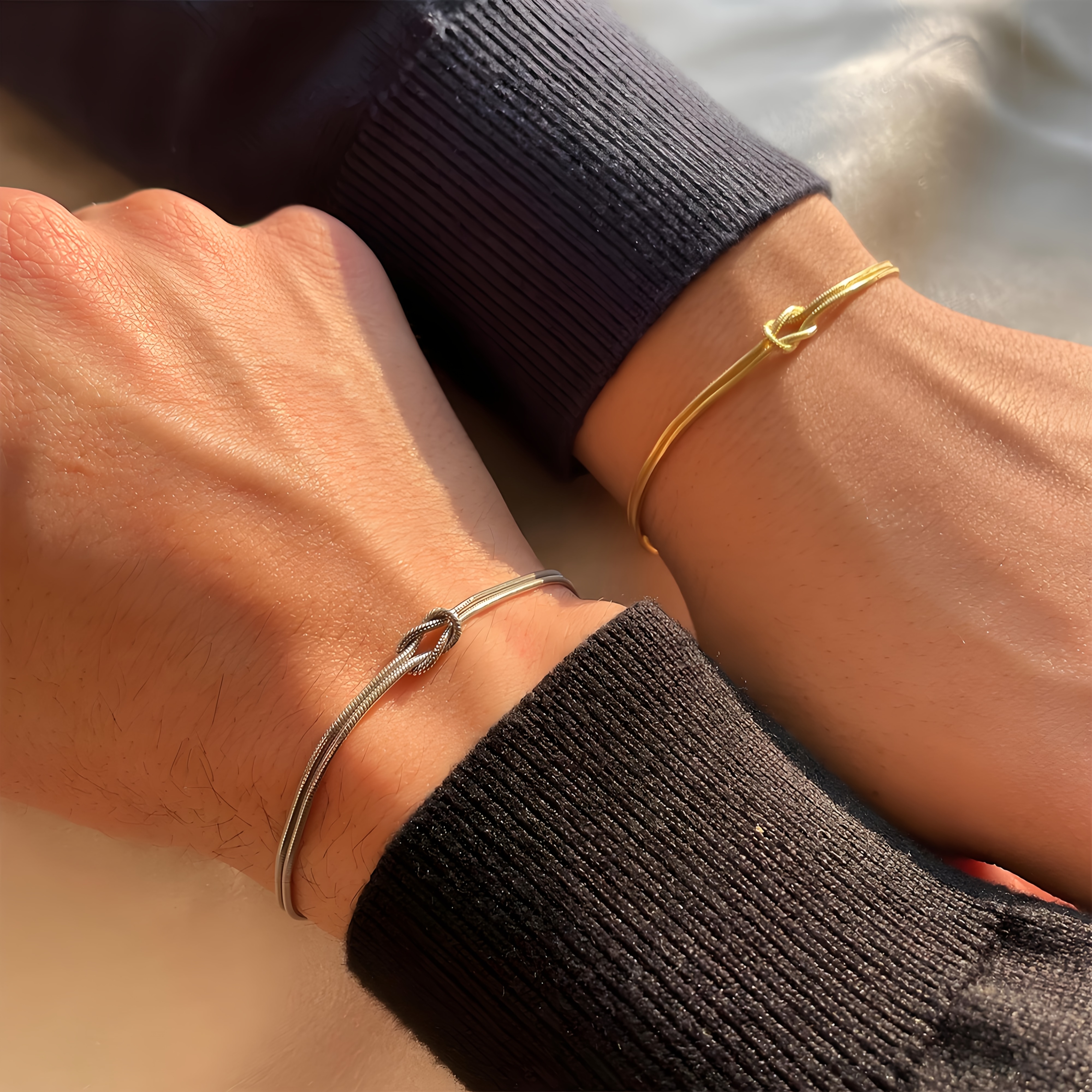 

Bracelet Nœud en Acier Inoxydable Ajustable pour Femmes, Design Simple et Élégant, pour ou Cadeau