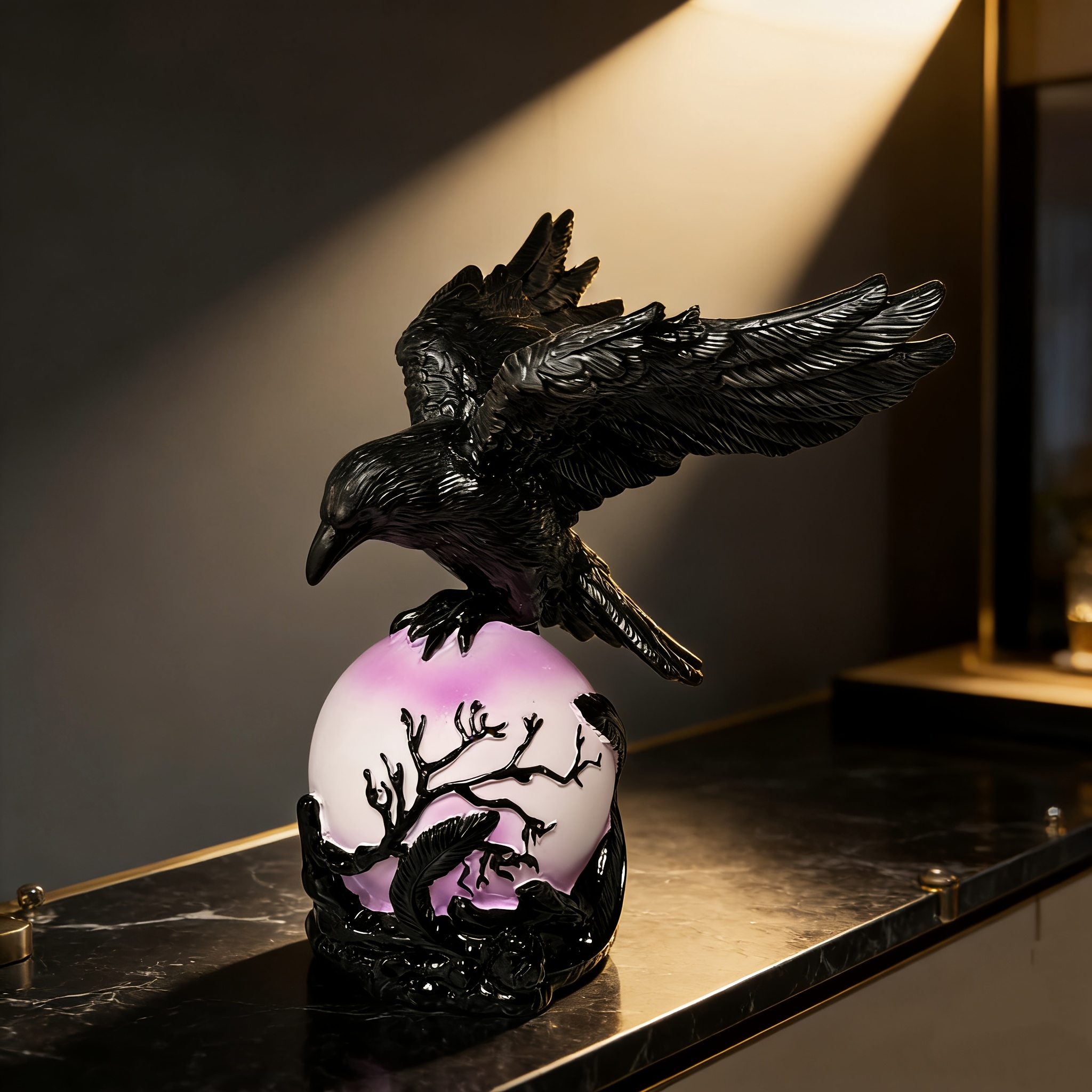 Image of 1pc, Dark Style Crow Light Luxury Sculpture Ornament, Horror Atmosphere Living Room Entrance Ins Aesthetic Decor, Soft Furnishing Resin Craft