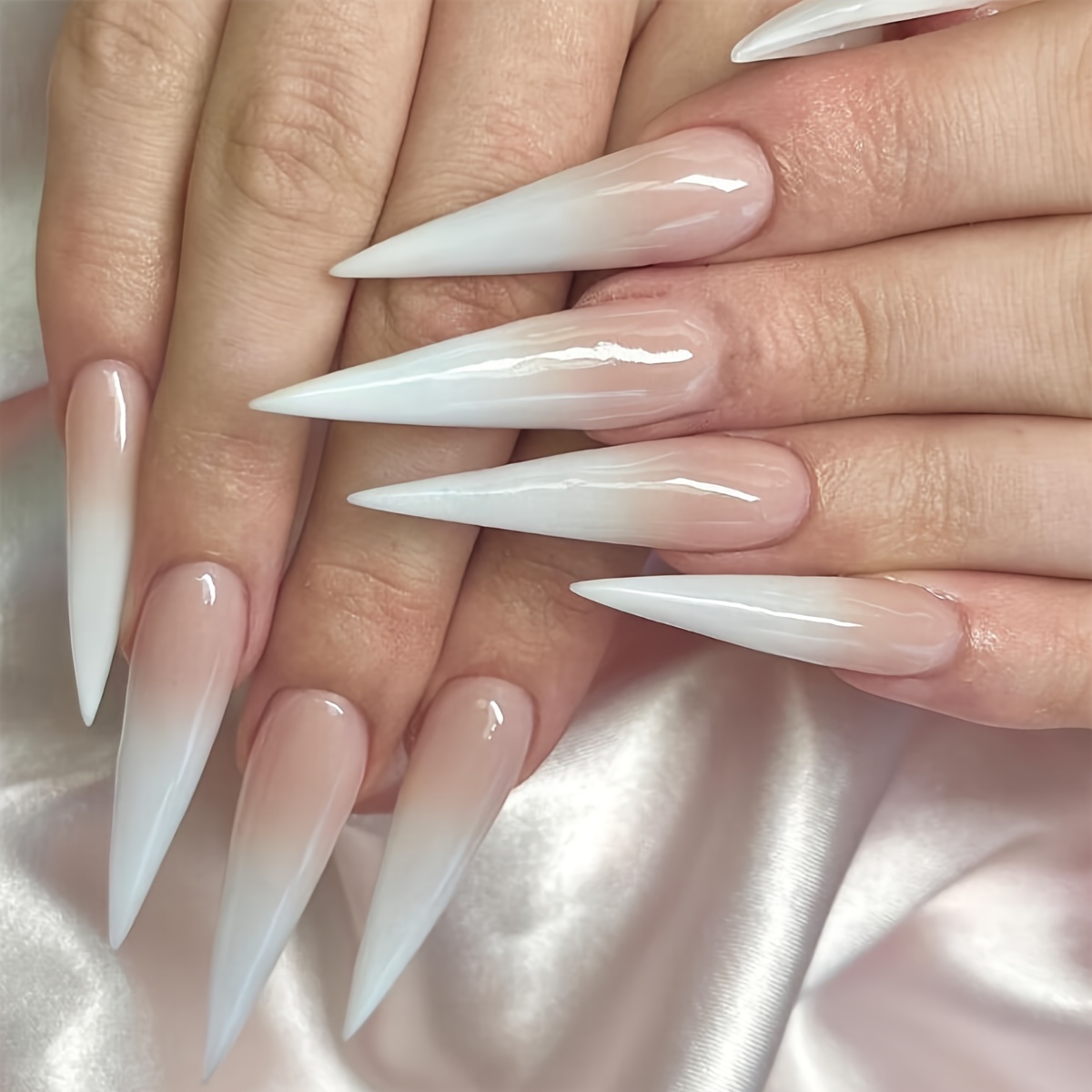 24pcs Long Stiletto White Ombre Minimalist Full Cover Press-on Nails With Jelly Glue & Nail File Set For Women/, Suitable For Parties, & Occasions