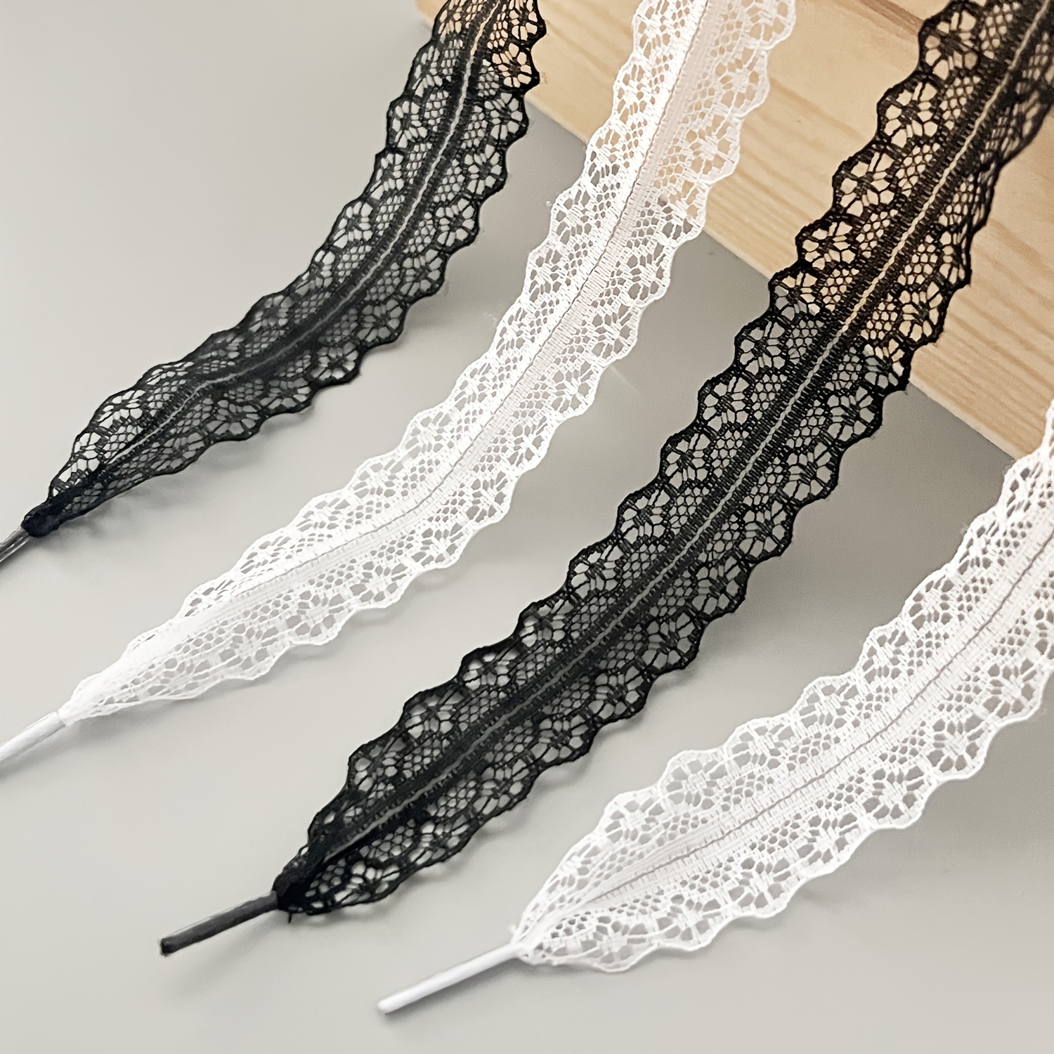 TEMU 2 Paires de Lacets Bicolores en Dentelle, Lacets de Remplacement Durables Noirs et pour Baskets, Chaussures de Sport et Vêtements Décontractés