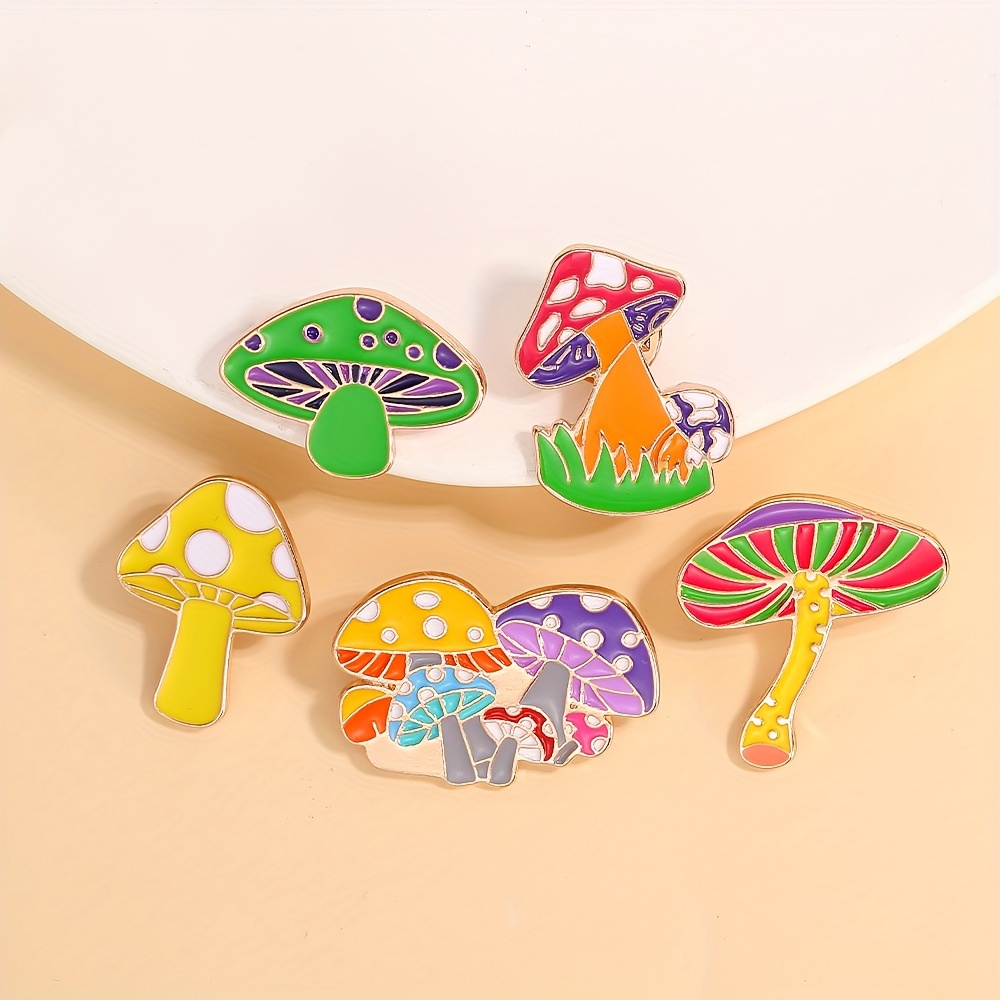 

5pcs Cute Cartoon Colorful Mushroom Brooches, Zinc Alloy Metal Badge Pins For Daily And Gifting, No Plating, For All Seasons Decorative Fashion Accessories