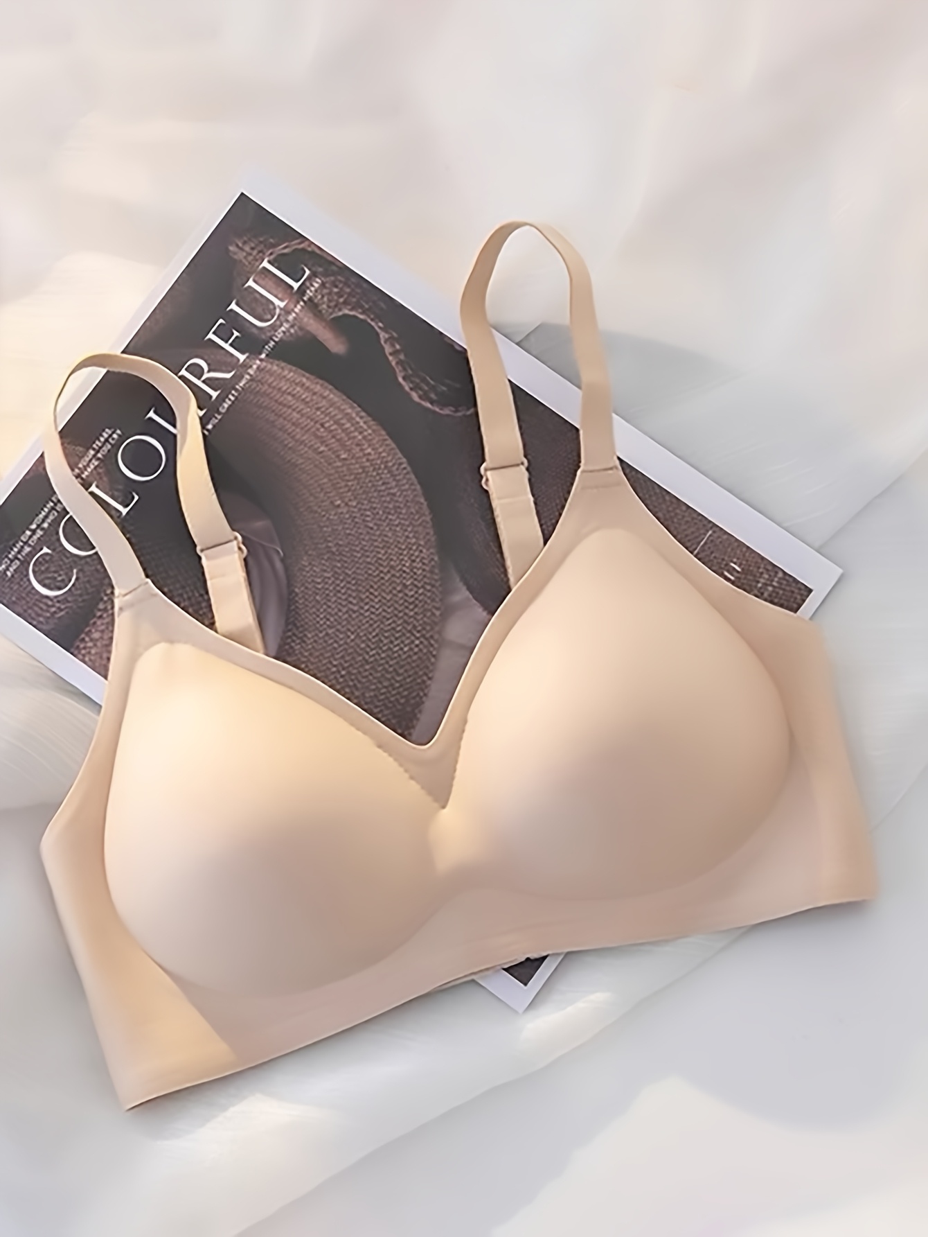 Women's Push-Up Bra with Palm Support Cups - No Underwire, Seamless Lift & Soft Uplifting Design for Small Chest, Adjustable Straps, Fan-Shaped Details, Beige, Hand Wash Only