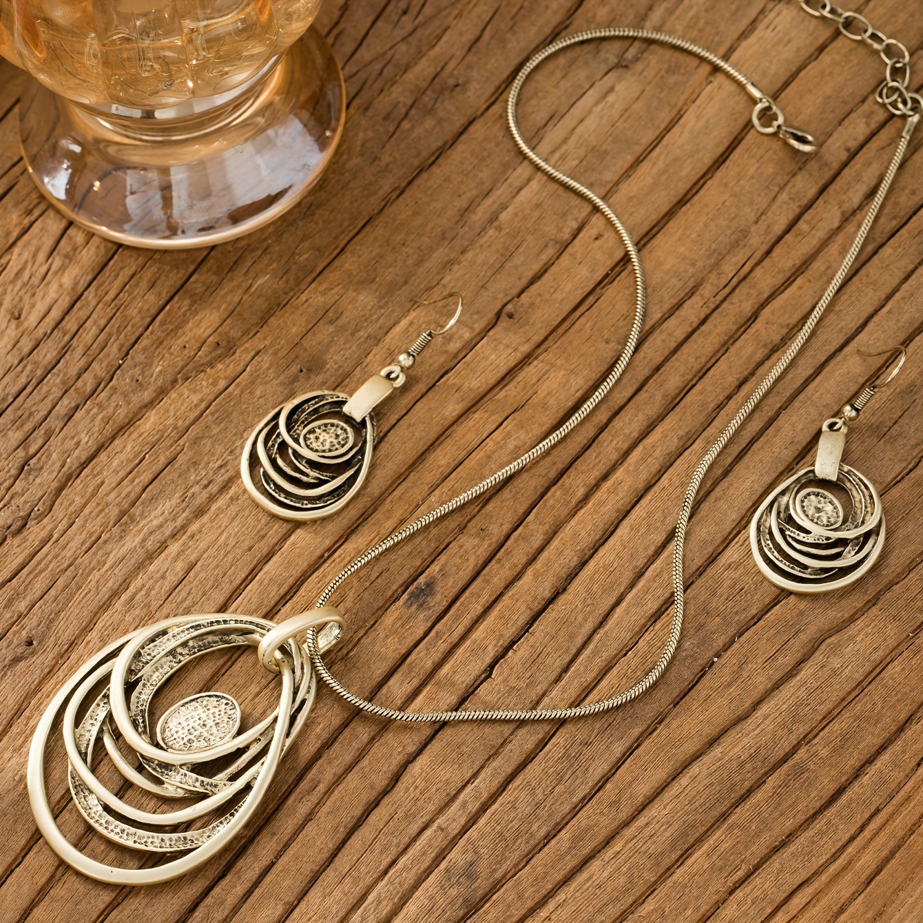 Women's Bohemian Vintage Geometric Jewelry Set - Antique Golden-Toned Interlocking Loop Necklace & Dangling Earrings with KC Golden Plating, Zinc Alloy Statement Jewelry for Daily Wear, Dance Parties, Music Festivals, Thanksgiving & Halloween - All-Season Layered Boho Accessories (Gift Set) - Intricately Designed Interlocking Links & Matching Earrings in Warm Antique Golden Finish for Women