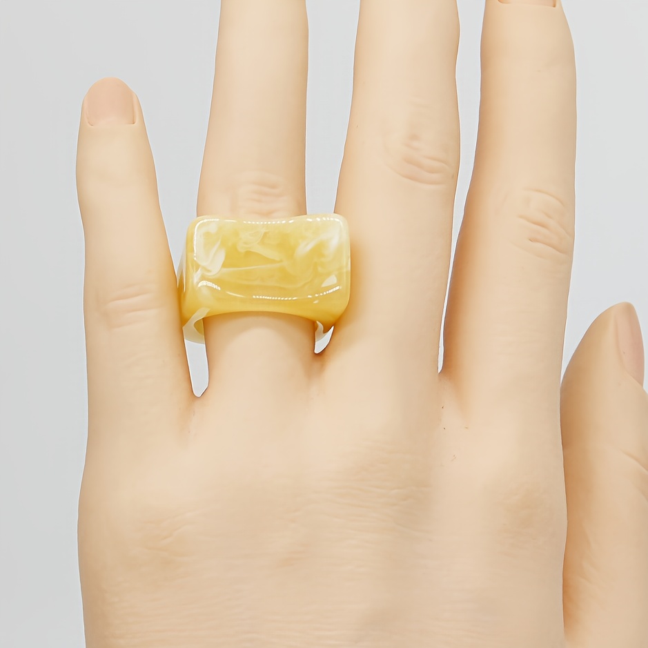 Stylish Minimalist Artistic Jelly Transparent Resin Round Ring
