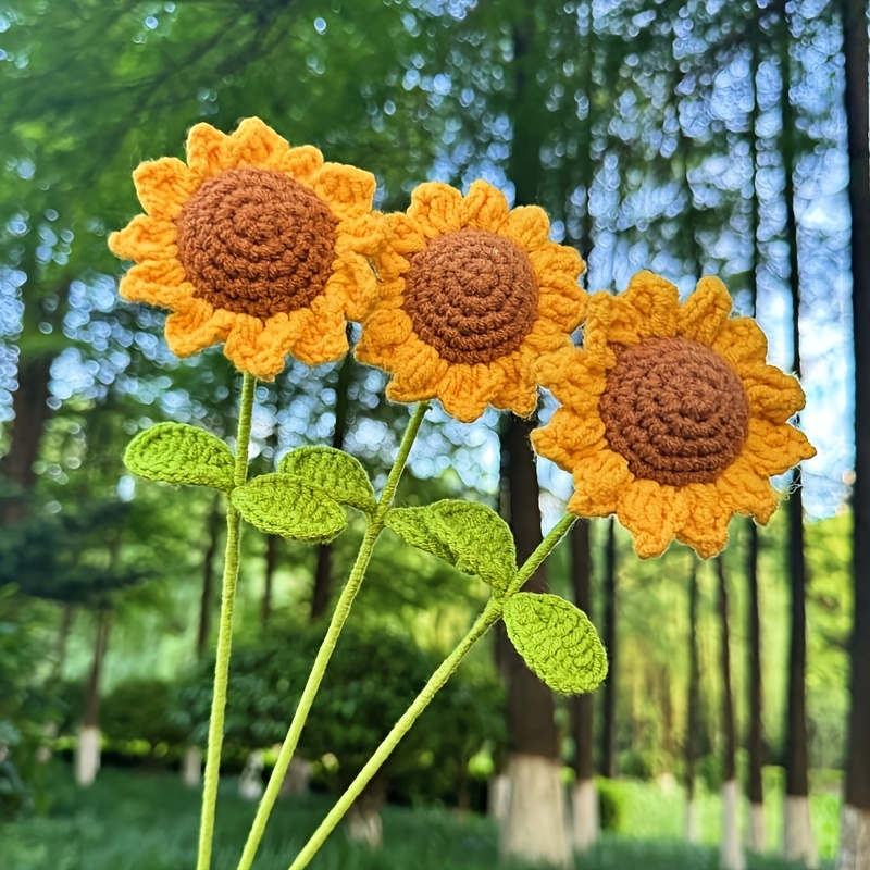 

1pc/3pcs/6pcs Simulation Sunflower Bouquet, Handmade Crochet Knitting Finished Product, Valentine's Day Graduation Season Day Birthday Party Wedding Home Decoration Gift