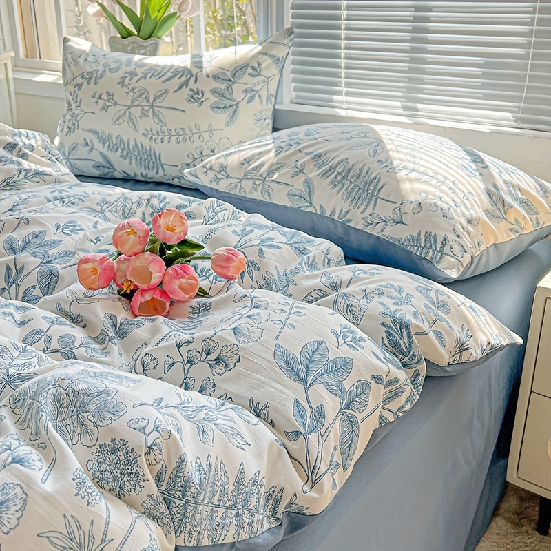 Image of Ins-style New Small Floral Print Duvet Cover Set, 1 Duvet Cover + 2 Pillowcases, Comfortable And Breathable, Machine Washable, And Non-deforming