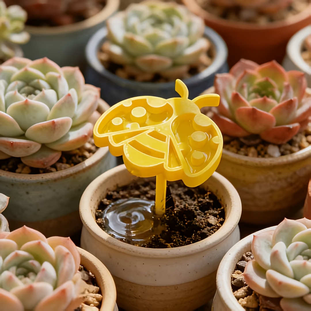 E-shop [3D] 1 Set Bienen-Wasserspielbrunnen Gartendeko mit Gartenstecker, niedlicher kreativer Bienenförmiger Gartenstecker, wasserführender