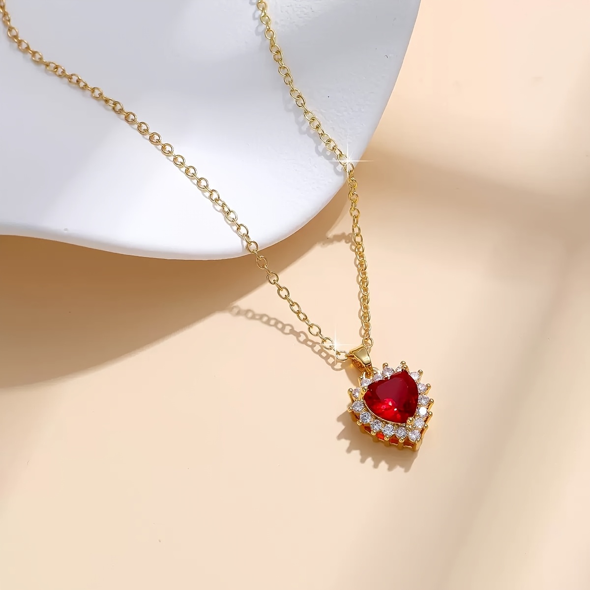 TEMU Modische und elegante rote Herzanhänger-Halskette für Damen mit O-förmiger Kette, geeignet für Valentinstag, Feiertagsfeiern, Geschenkverpackung